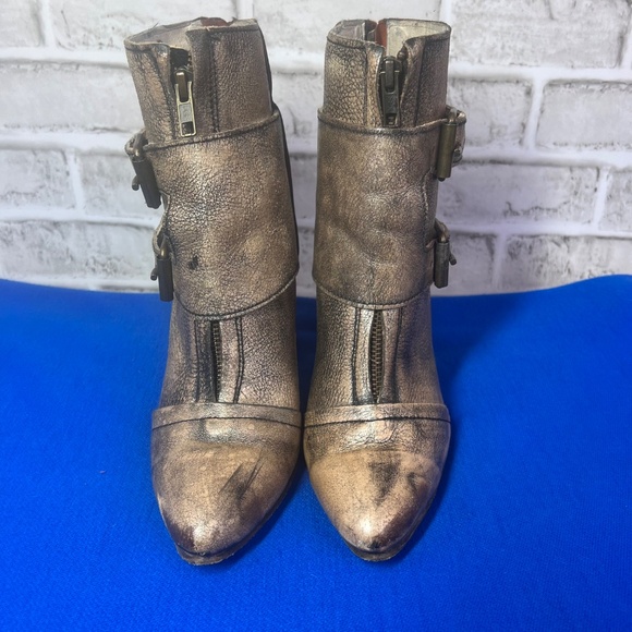 🦅|•FREEBIRD BY STEVEN•| Joey Pewter Ankle Booties Size 9 Dust Bags Included - Picture 3 of 10